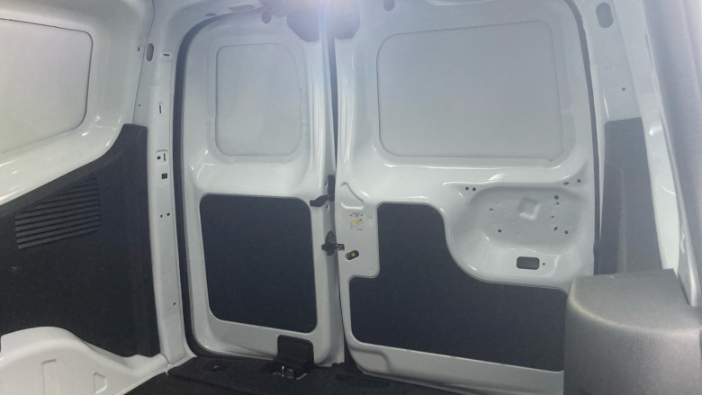 Ford Transit Courier E-Transit Courier 100kW 43kWh Limited Van Auto